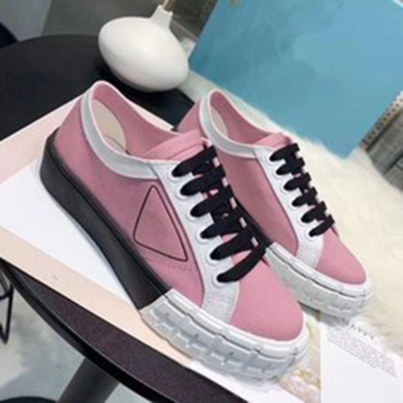 The latest classic martin boots leather rivet series fashion women shoes high quality ankle platform soft black h1
The latest classic martin boots leather rivet series fashion women shoes high quality ankle platform soft black h1