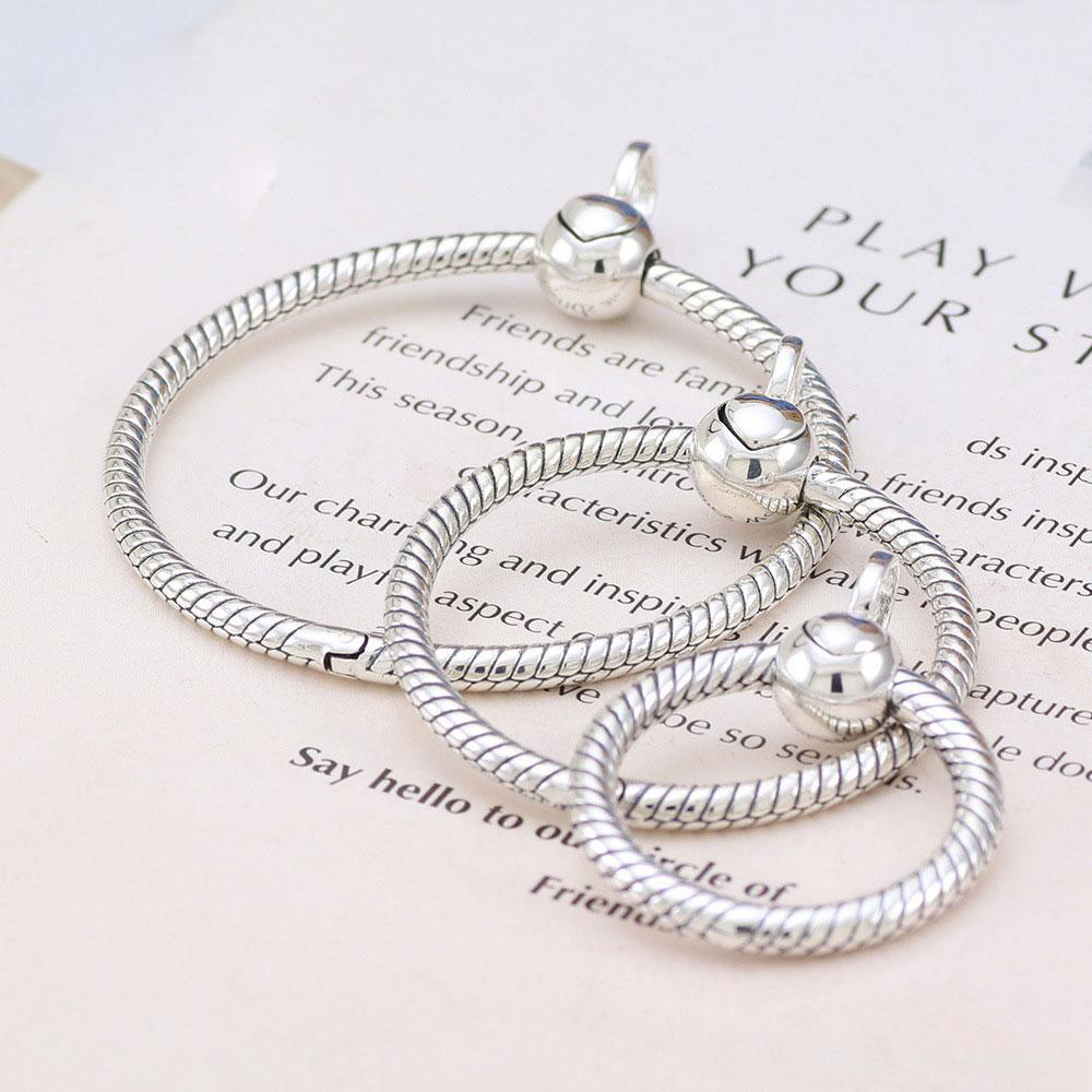 Factory wholesale New 925 Sterling Silver Moments O Pendant Charm Bead Fits European Jewelry Charm Bracelets
Factory wholesale New 925 Sterling Silver Moments O Pendant Charm Bead Fits European Jewelry Charm Bracelets