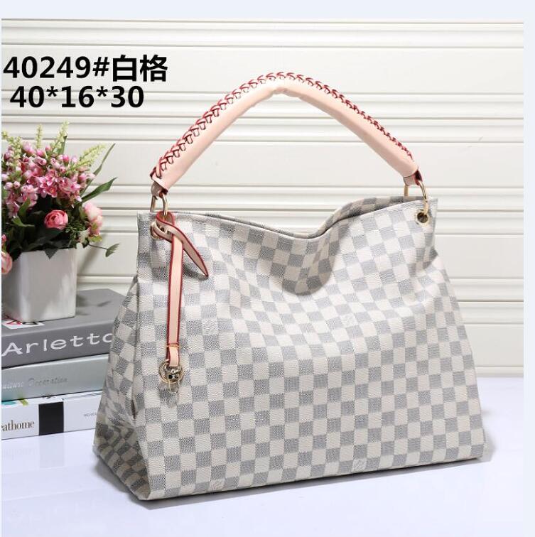 F2 Womens Designer Shopping Bag Messenger Bags LVLouisVutton Bag GGYSLVitton Handbag High Quality ToteBag Casual Fashion Crossbody Shoulder Bag 2F
F2 Womens Designer Shopping Bag Messenger Bags LVLouisVutton Bag GGYSLVitton Handbag High Quality ToteBag Casual Fashion Crossbody Shoulder Bag 2F