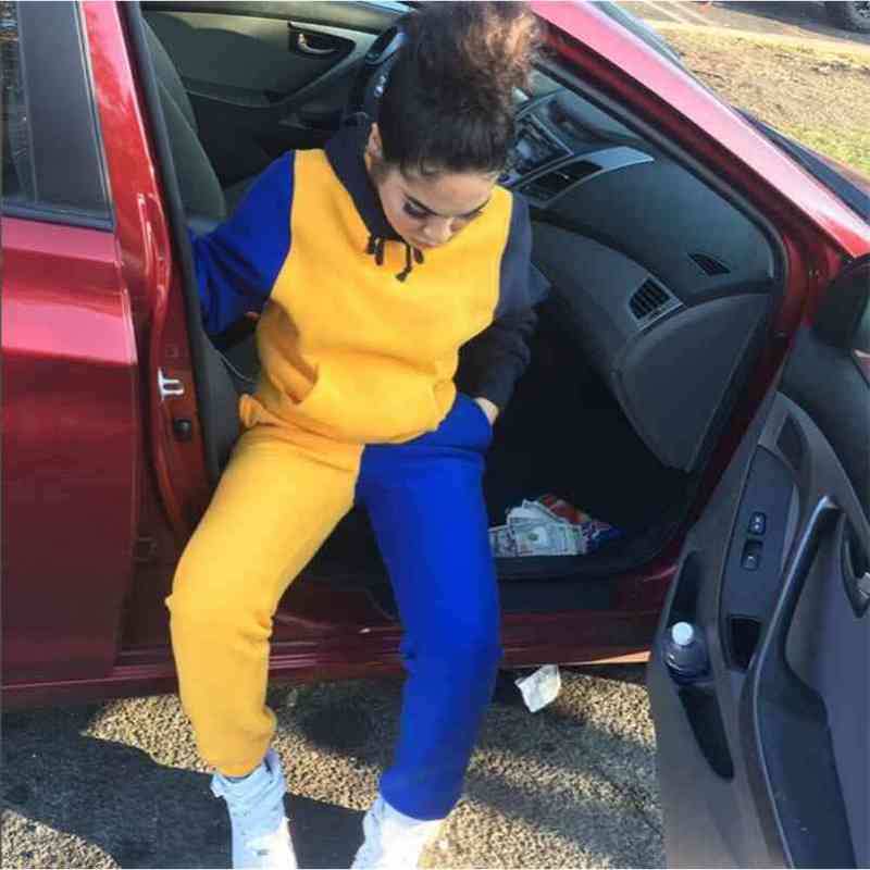 OMSJ Autumn&Winter Casual Women Two Piece Outfits Matching Sets BLue Yellow Color Patchwork Hooded Tops Trousers Tracksuits 210517, As photo
OMSJ Autumn&Winter Casual Women Two Piece Outfits Matching Sets BLue Yellow Color Patchwork Hooded Tops Trousers Tracksuits 210517, As photo