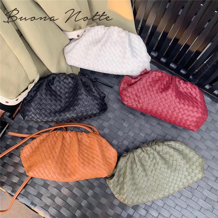 Solid Color Pleated Tote Bag 2021 Fashion High-quality Soft Leather Women's Designer Handbag Travel Shoulder Bags Armpit Totes
Solid Color Pleated Tote Bag 2021 Fashion High-quality Soft Leather Women's Designer Handbag Travel Shoulder Bags Armpit Totes