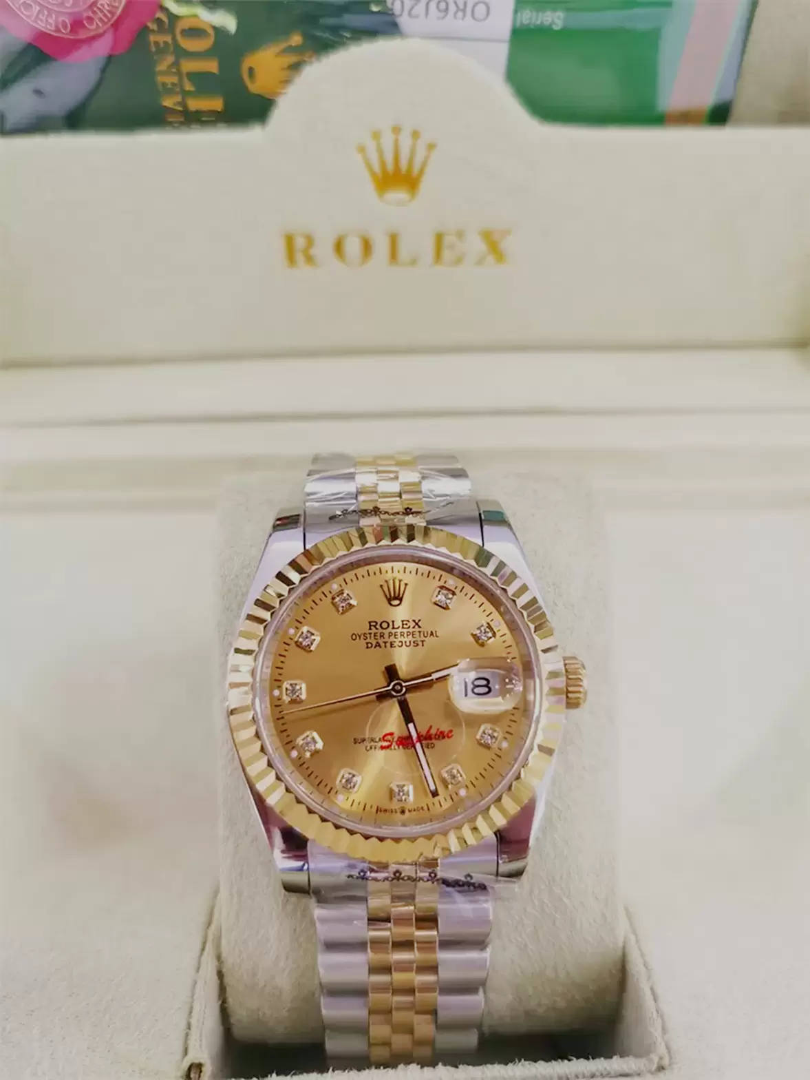 With original box Topselling High Quality Wristwatches 41mm 36mm 31mm 26mm gold Dial 116334 Asia 2813 Movement Automatic Mens Men's Watch Watches, Style 1 original box + watch 41mm
With original box Topselling High Quality Wristwatches 41mm 36mm 31mm 26mm gold Dial 116334 Asia 2813 Movement Automatic Mens Men's Watch Watches, Style 1 original box + watch 41mm