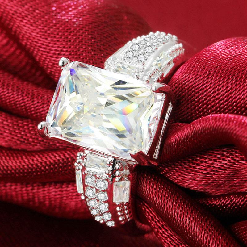 Cluster Rings YaYI Fine Jewelry Fashion Princess Cut Claw Set White Cubic Zirconia Silver Color Engagement Wedding Party Lovers Womans
Cluster Rings YaYI Fine Jewelry Fashion Princess Cut Claw Set White Cubic Zirconia Silver Color Engagement Wedding Party Lovers Womans
