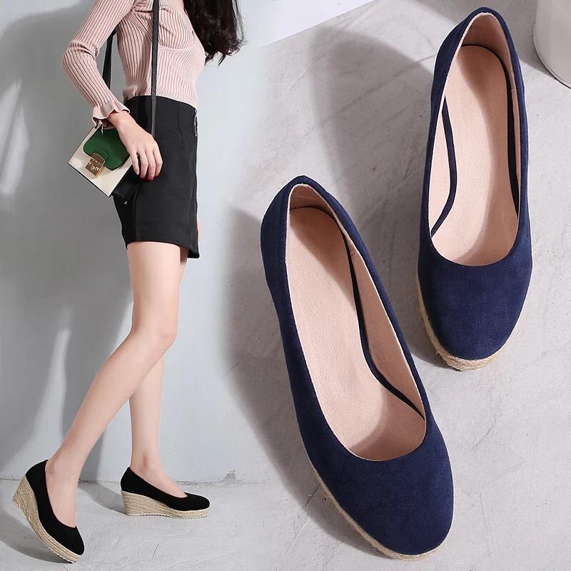 Dress Shoes 2021 Fashion Wedges Women High Heels Elegant Ladies Party Brand Pumps Wedge Heel 7cm Big Size 42 A3545, Black
Dress Shoes 2021 Fashion Wedges Women High Heels Elegant Ladies Party Brand Pumps Wedge Heel 7cm Big Size 42 A3545, Black