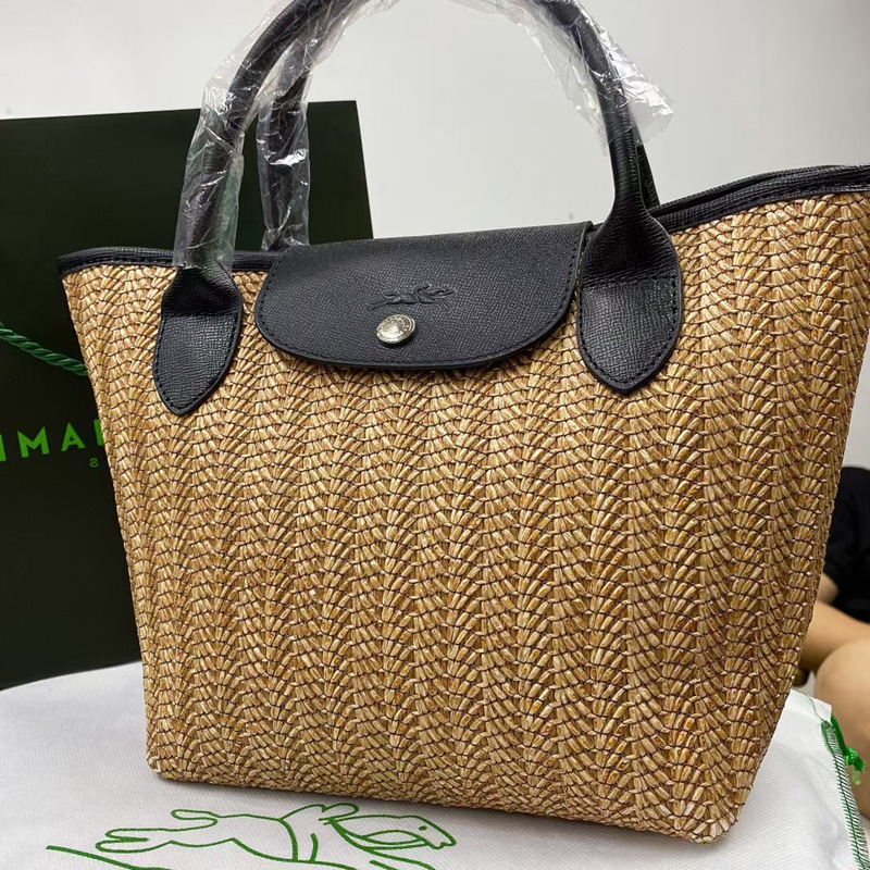 2021 spring and summer new longxiang bag straw woven one shoulder portable dumpling beach women's bamboo basket mommy
2021 spring and summer new longxiang bag straw woven one shoulder portable dumpling beach women's bamboo basket mommy