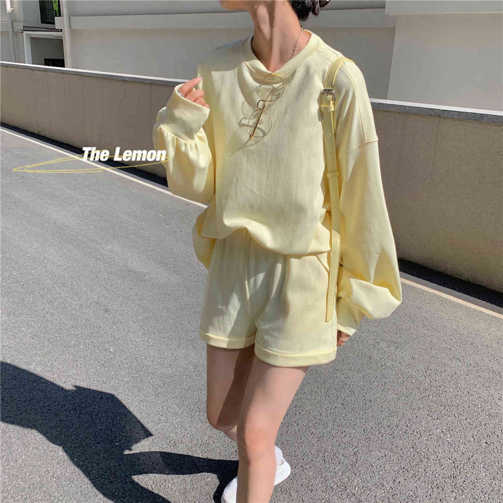 spring Korean candy color loose long-sleeved t-shirt + casual shorts suit women 211106
