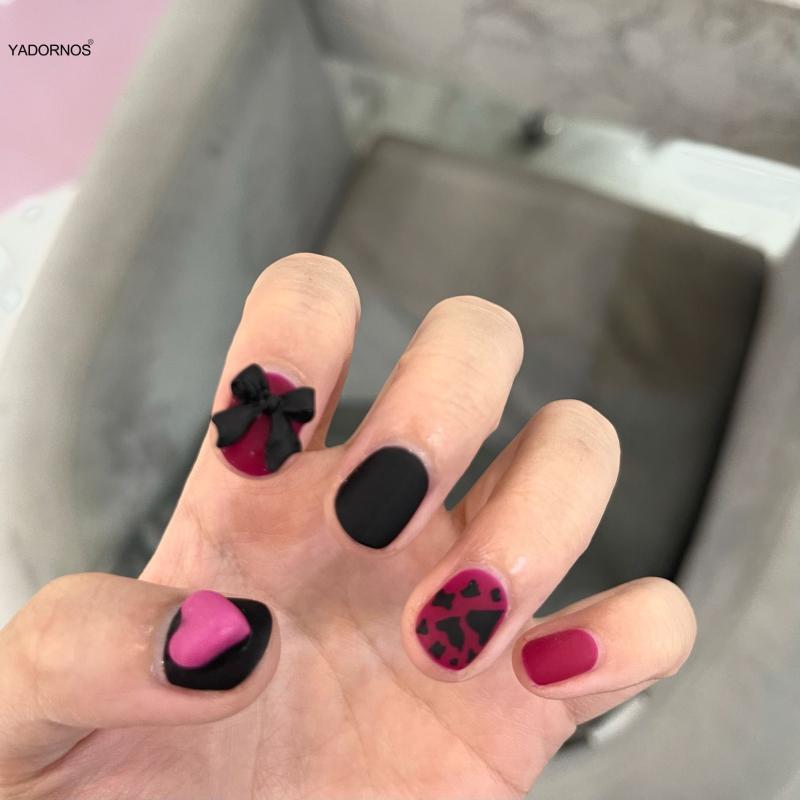 False Nails 24PCS Short Fake Black Bow Decor French Coffin Piece Cute Heart Full Cover For DIY Nail Salon TY, Red;gold 
False Nails 24PCS Short Fake Black Bow Decor French Coffin Piece Cute Heart Full Cover For DIY Nail Salon TY, Red;gold