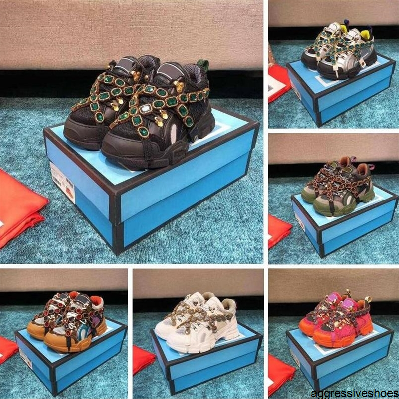 2021 Flashtrek sneaker with removable crystals Designer Casual Shoes Fashion Womens shoe Luxury Trainers Sneakers +box all size, Color1
2021 Flashtrek sneaker with removable crystals Designer Casual Shoes Fashion Womens shoe Luxury Trainers Sneakers +box all size, Color1