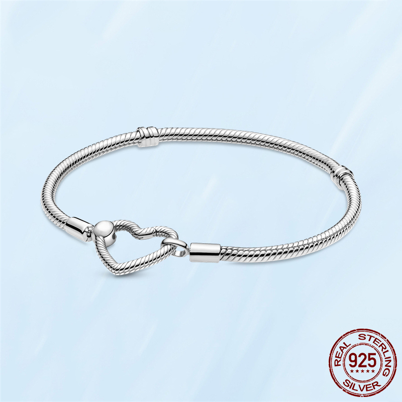 TOP Femme Bracelet 925 Sterling Silver Heart Snake Chain For Women Fit Pandora Charm Beads Jewelry Gift With Original Box317B
TOP Femme Bracelet 925 Sterling Silver Heart Snake Chain For Women Fit Pandora Charm Beads Jewelry Gift With Original Box317B