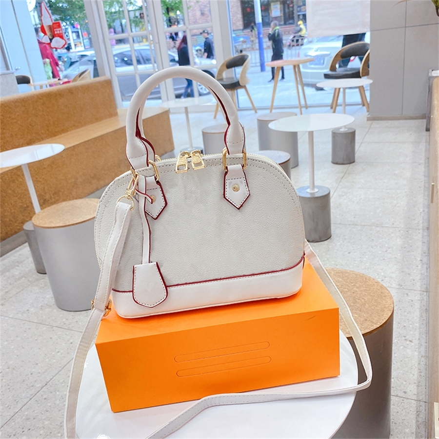 Bag female new shell bag fashion Single Shoulder Messenger Bag simple style handbag, Dark brown
Bag female new shell bag fashion Single Shoulder Messenger Bag simple style handbag, Dark brown