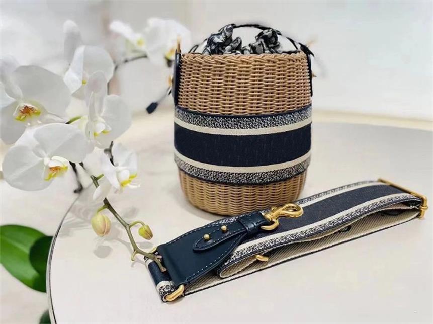 2021Summer Beach Straw Bags Casual Rattan Women Handbags Wicker Woven Female Totes Large Capacity Lady Buckets Bag Travel Purse, Beige
2021Summer Beach Straw Bags Casual Rattan Women Handbags Wicker Woven Female Totes Large Capacity Lady Buckets Bag Travel Purse, Beige