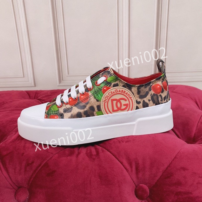 DG Top Quality boots Mens Women Casual Shoes Bee Snake Tiger Leather Embroidery Classic Trainers Python Embroidered Lover Sneakers 35-41, 02
DG Top Quality boots Mens Women Casual Shoes Bee Snake Tiger Leather Embroidery Classic Trainers Python Embroidered Lover Sneakers 35-41, 02