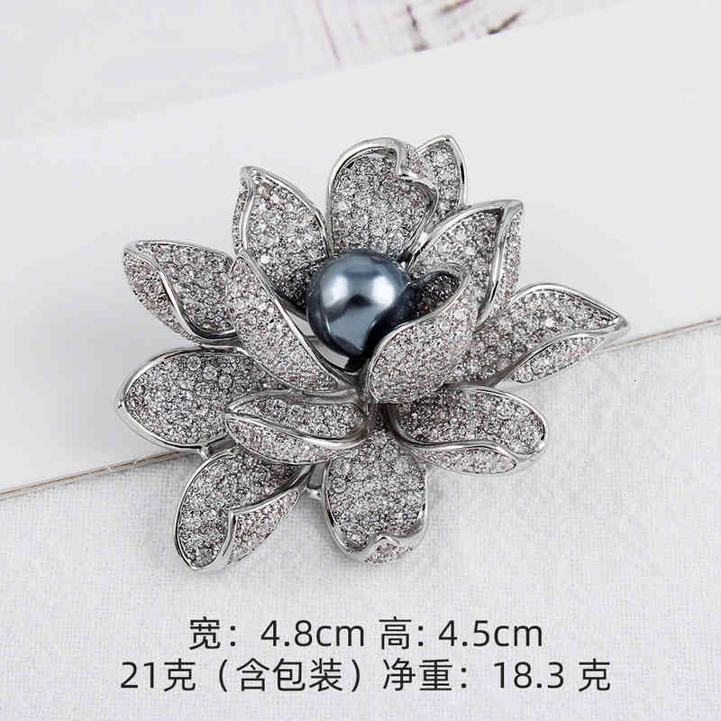 Elegant Lady Lotus Brooch Real Gold Plating High-grade Zircon Anti Light Pin Accessories