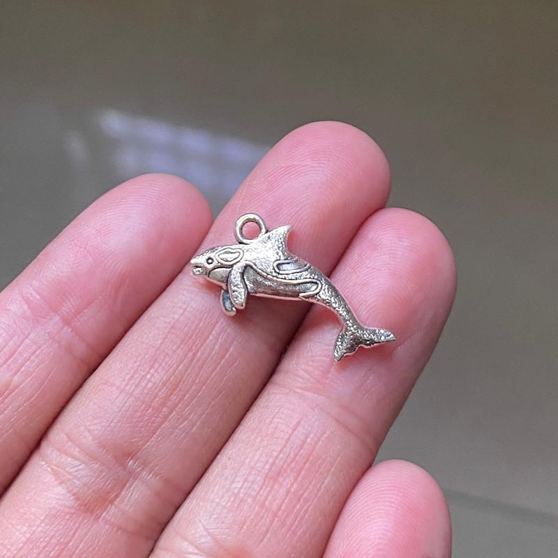 Charms 24pcs Humpback Whale Connector Pendants Jewelry Making DIY Men's WomenNecklace Bracelet Handmade Crafts Accessories, Bronze;silver
Charms 24pcs Humpback Whale Connector Pendants Jewelry Making DIY Men's WomenNecklace Bracelet Handmade Crafts Accessories, Bronze;silver