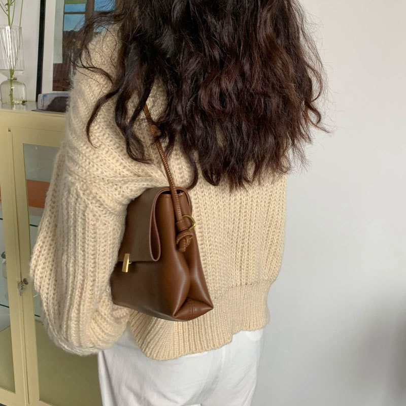 Autumn Winter OL Outwear Tops Vintage Twist Lantern Sleeve Sweater Women Elegant Loose Knitted Sweaters Female 210421