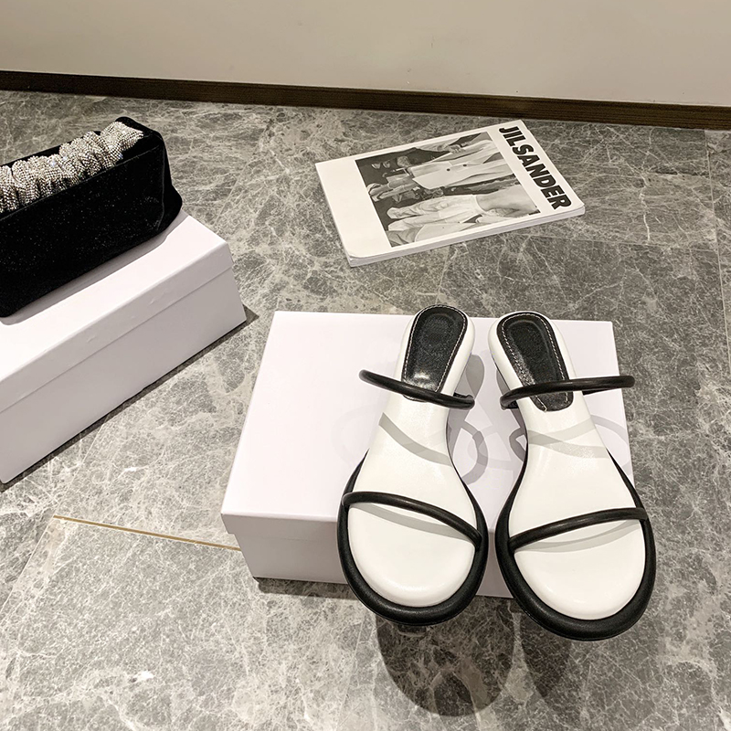 2021 Summer Fashion Beach High Quality Ladies Sandals Comfortable Platform Wedges Women Shoes Footwear Gladiator Open Toe Slides Black
2021 Summer Fashion Beach High Quality Ladies Sandals Comfortable Platform Wedges Women Shoes Footwear Gladiator Open Toe Slides Black