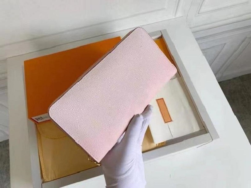 Classic high-quality luxury designer wallets By The Pool wallet chain handbag ladies handbags and Zipper purse two sizes free ship, Pink
Classic high-quality luxury designer wallets By The Pool wallet chain handbag ladies handbags and Zipper purse two sizes free ship, Pink
