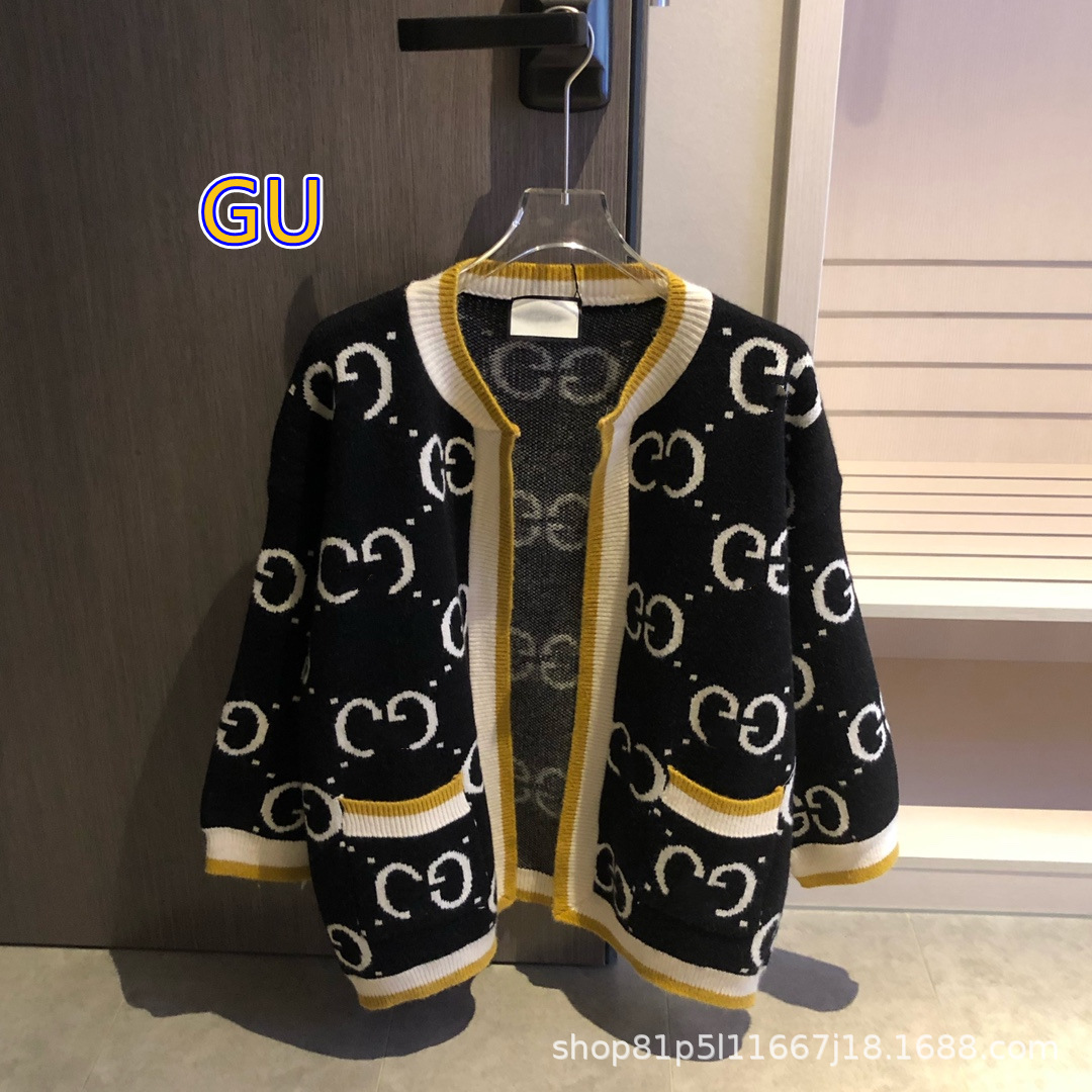 2022 brand designer GUGCI winter womens sweater presbyopia knitted cardigan loose coat letter round neck button sweater Christm, Black
2022 brand designer GUGCI winter womens sweater presbyopia knitted cardigan loose coat letter round neck button sweater Christm, Black