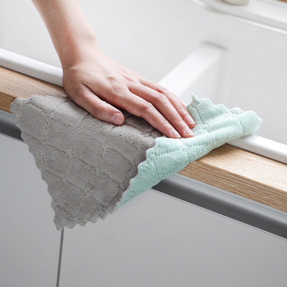 Coral non-stick oil velvet hanging hand towels kitchen dishclout cleaning towel home kitchen cleaning cloth gout transport