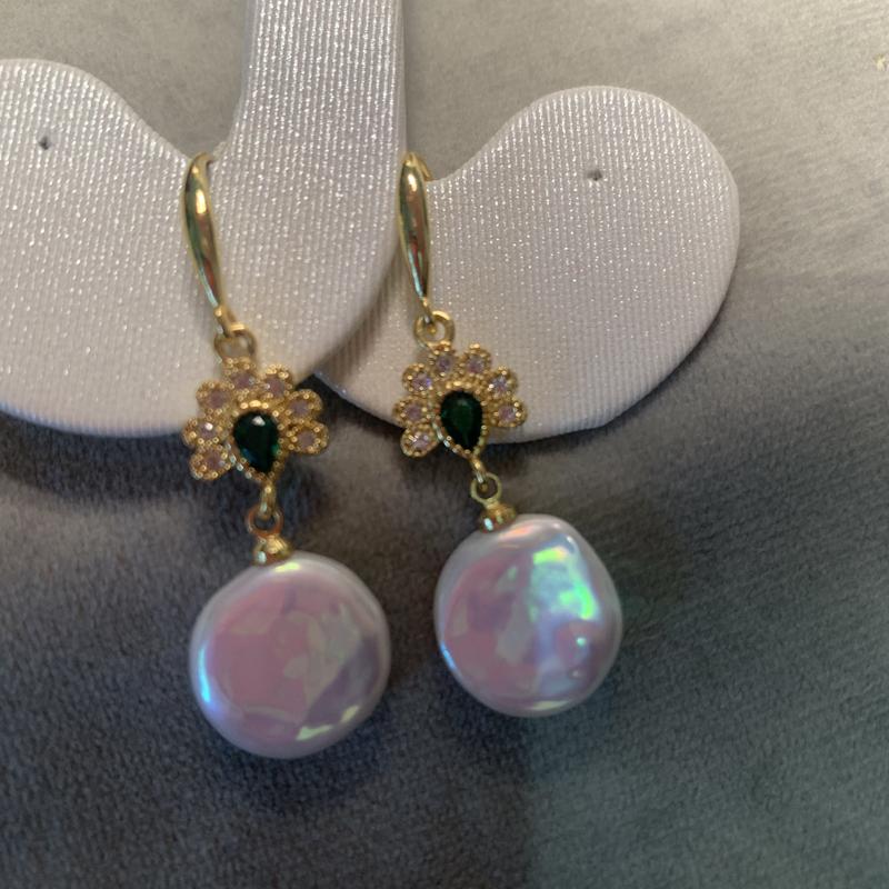 Dangle & Chandelier Ladies' Gold Earrings, Natural Pearls, Baroque S925 Sterling Silver, Zircon Inlay, Coin-shaped Beads, Free Delivery.
Dangle & Chandelier Ladies' Gold Earrings, Natural Pearls, Baroque S925 Sterling Silver, Zircon Inlay, Coin-shaped Beads, Free Delivery.