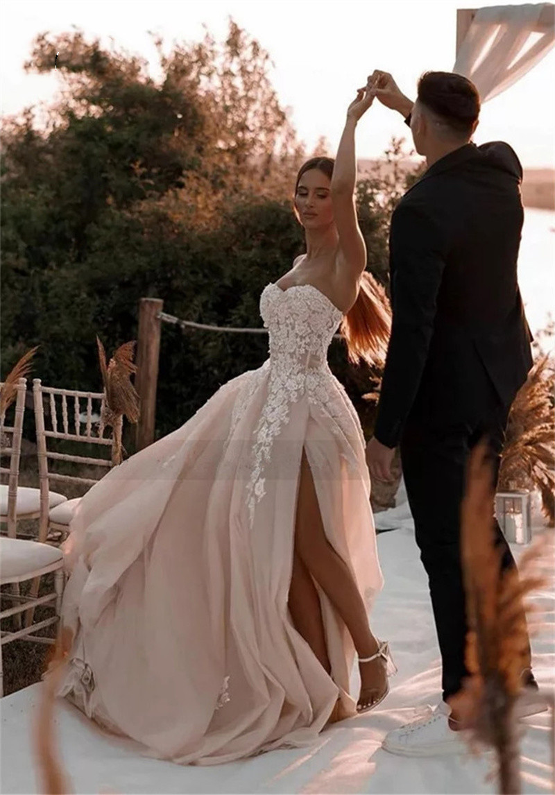 Vintage Champagne Boho Wedding Dresses 2022 Strapless Lace-up Corset Lace Floral Country Beach Bridal Gowns Cheap