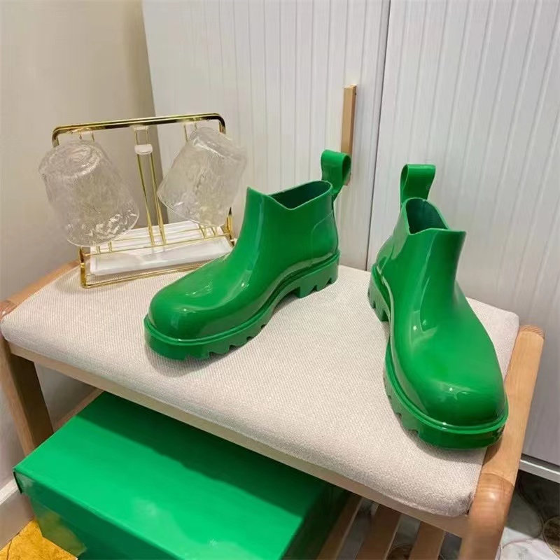 shoes man Rainboots shoe woman booties for womens boots designer pvc low heel Waterproof non-slip galoshes Low cylinder Pure color rain boot High quality, Black
shoes man Rainboots shoe woman booties for womens boots designer pvc low heel Waterproof non-slip galoshes Low cylinder Pure color rain boot High quality, Black