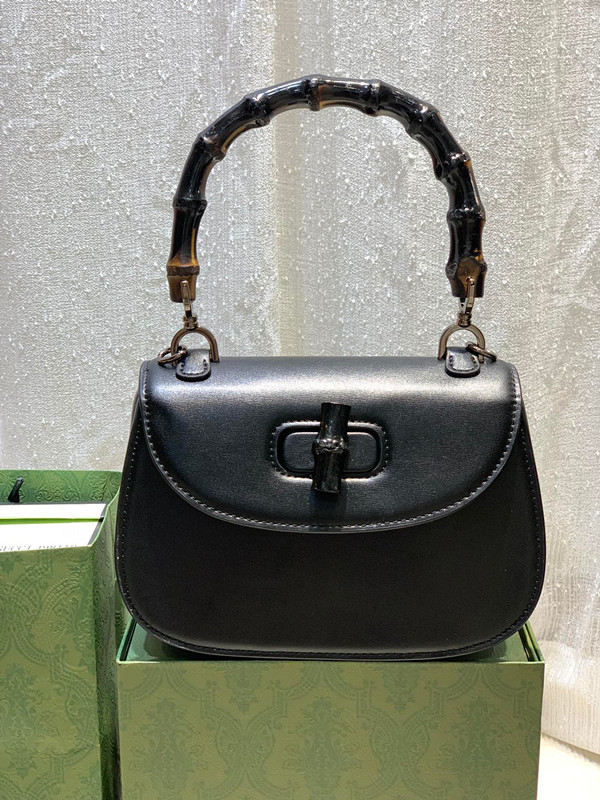 Ladies Brand Bamboo Handbag Fashion Leather Shoulder Bag Ladies High Quality Crossbody Bag Slub Bag
Ladies Brand Bamboo Handbag Fashion Leather Shoulder Bag Ladies High Quality Crossbody Bag Slub Bag