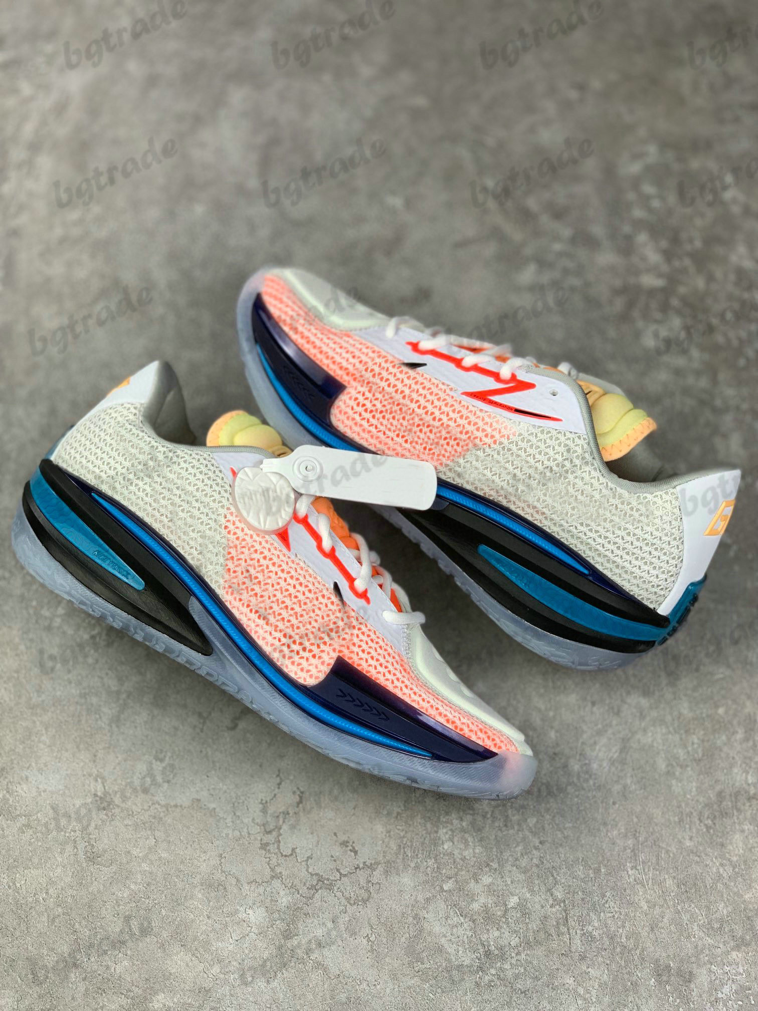 G.T. GT Cut Team USA Basketball Sport Shoes White/White/Black/University Red Trainer Sport Sneakers Rubber Sole
G.T. GT Cut Team USA Basketball Sport Shoes White/White/Black/University Red Trainer Sport Sneakers Rubber Sole