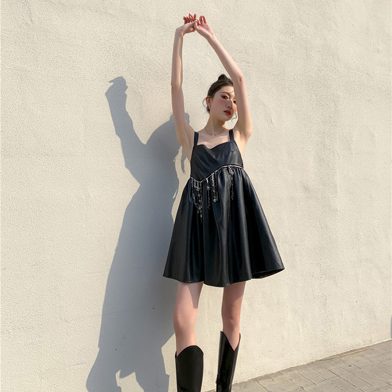 Women Black Chain Belt Leather Dress Square Collar Sleeveless Loose Fit Fashion Spring Autumn 2E1646 210526