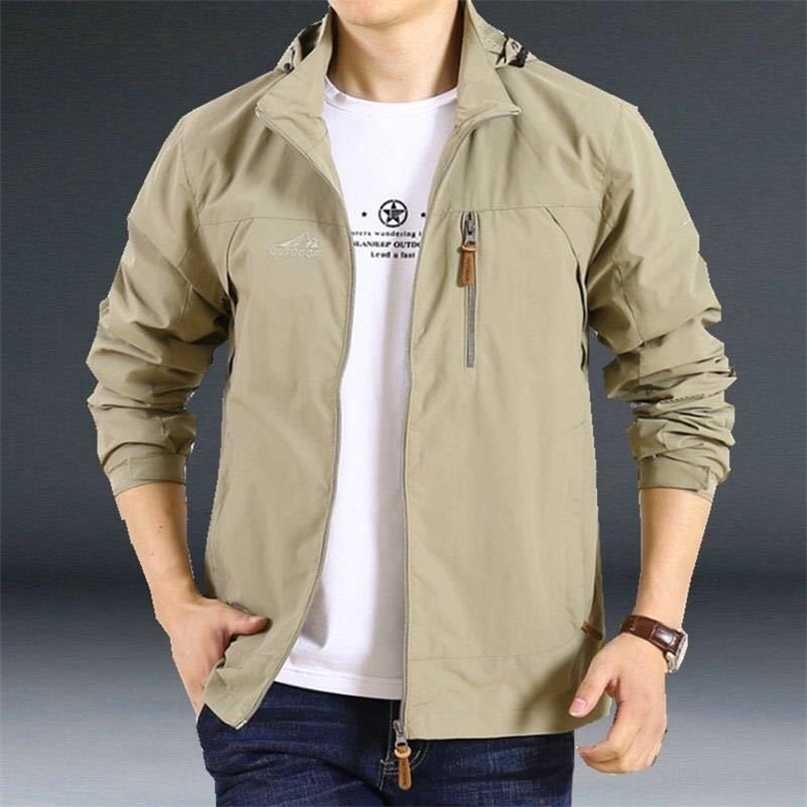 5XL 4XL Detachable cap thin Jacket Men Autumn Windbreaker Pilot Coat Army Men's Bomber s Male Clothes 211110, 7888 army green
5XL 4XL Detachable cap thin Jacket Men Autumn Windbreaker Pilot Coat Army Men's Bomber s Male Clothes 211110, 7888 army green