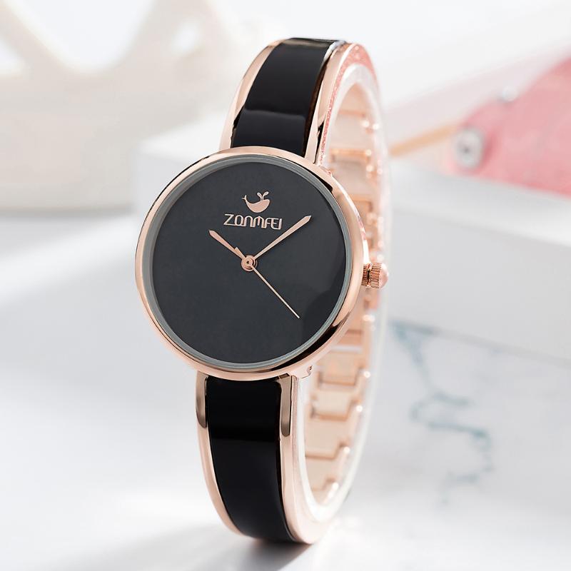 Wristwatches 2021 Simple Watch Female Fashion Inlaid Gold Rim No Scale Wild Bracelet Necklace Combination, White
Wristwatches 2021 Simple Watch Female Fashion Inlaid Gold Rim No Scale Wild Bracelet Necklace Combination, White