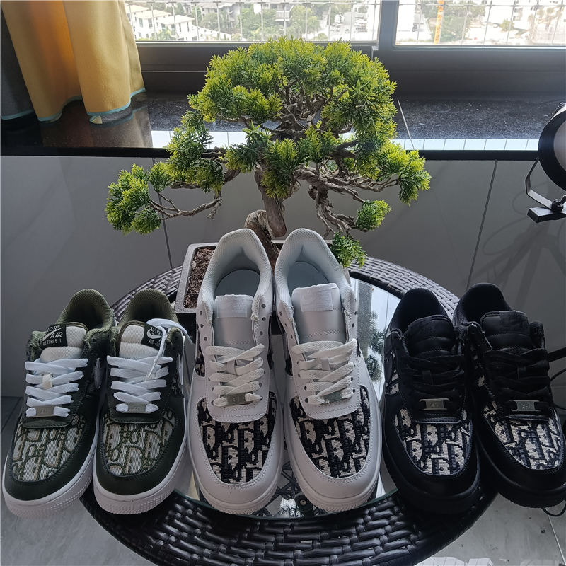 21ss Company-level original single version joint first layer soft leather stitching sneakers casual sports size 36-45, Vip
21ss Company-level original single version joint first layer soft leather stitching sneakers casual sports size 36-45, Vip