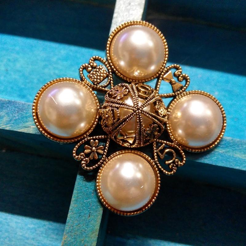 Pins, Brooches Number 5 Pearl Brooch Pins Broach For Women Sweater Dress Vintage Famous Designer Jewelry 2021
Pins, Brooches Number 5 Pearl Brooch Pins Broach For Women Sweater Dress Vintage Famous Designer Jewelry 2021