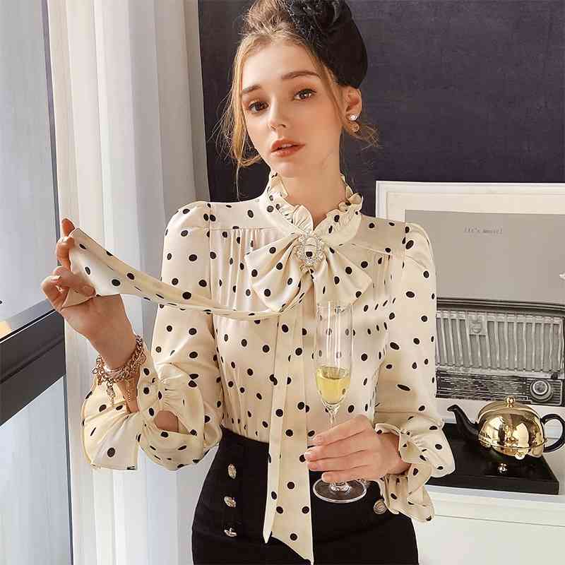 Dabuwawa Vintage Beige Polka Dot Print Bow Blouse Women Spring Autumn Sweet Ruffle Sleeve Shirts Tops Office Lady DO1AST033 210520