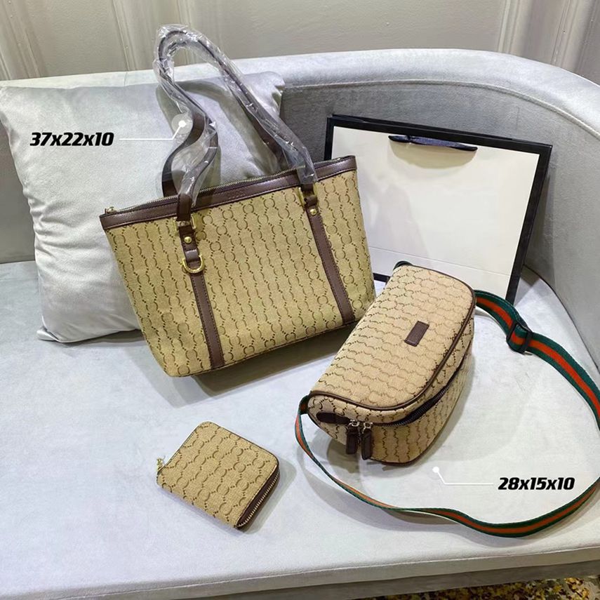 3PC Luxurys designers Women Fashion Totes handbags cross body Shoulder Bags combination famous classic caviar capacity portable day backpack 28, Box
3PC Luxurys designers Women Fashion Totes handbags cross body Shoulder Bags combination famous classic caviar capacity portable day backpack 28, Box