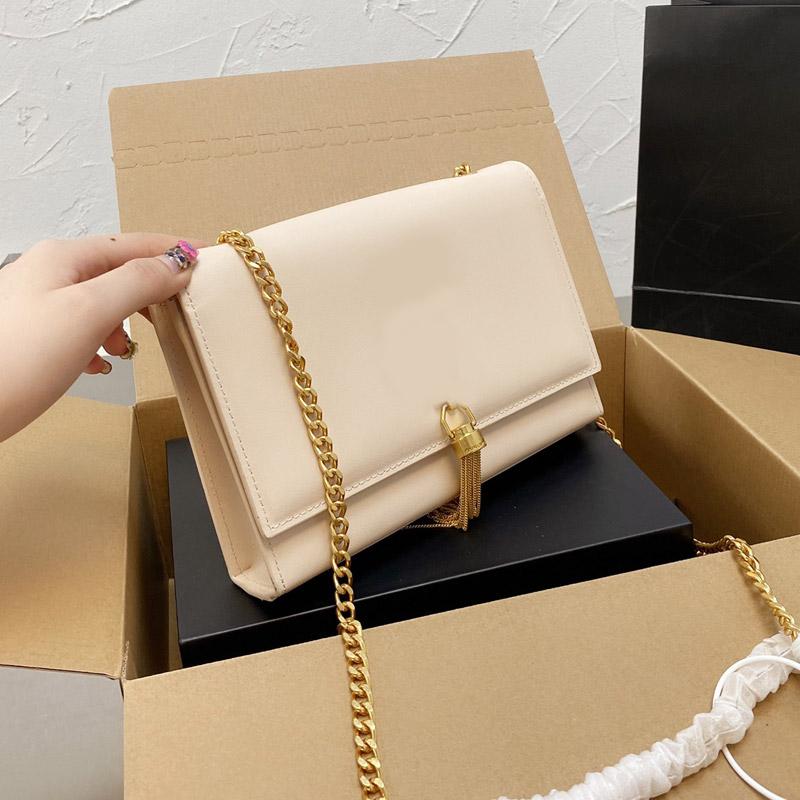 Tassel Bag Chain Package Crossbody Purse Fashion Plain Smooth Surface Cowhide Genuine Leather Hasp Gold Hardware Decoration Women Handbag
Tassel Bag Chain Package Crossbody Purse Fashion Plain Smooth Surface Cowhide Genuine Leather Hasp Gold Hardware Decoration Women Handbag