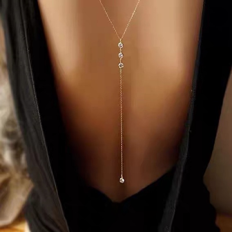 Fashion long crystal back chain wedding accessories Lady Elegant back chain Beach Sexy Necklace topless dress necklace
Fashion long crystal back chain wedding accessories Lady Elegant back chain Beach Sexy Necklace topless dress necklace