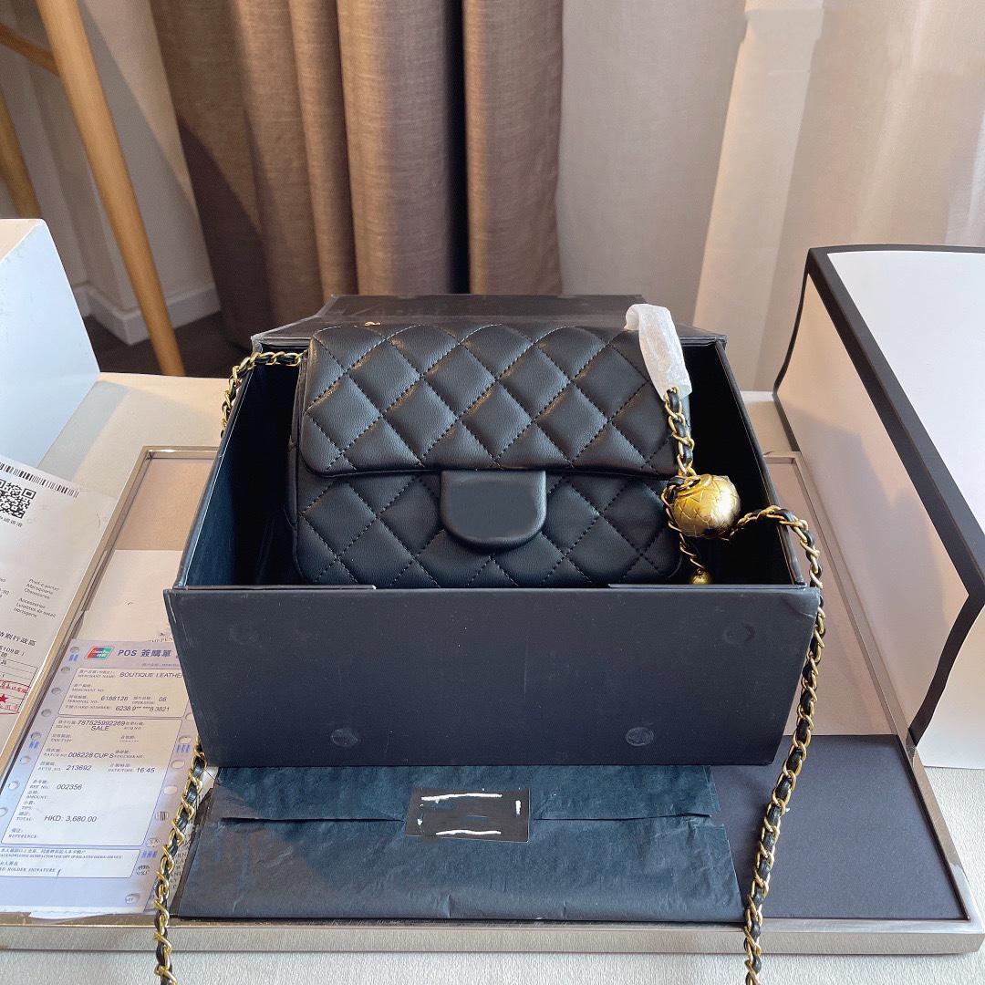 women luxurys designers bags star classic single shoulder crossbody bag gold metal ball accessories 26*15cm diamond lattice pattern of high
women luxurys designers bags star classic single shoulder crossbody bag gold metal ball accessories 26*15cm diamond lattice pattern of high