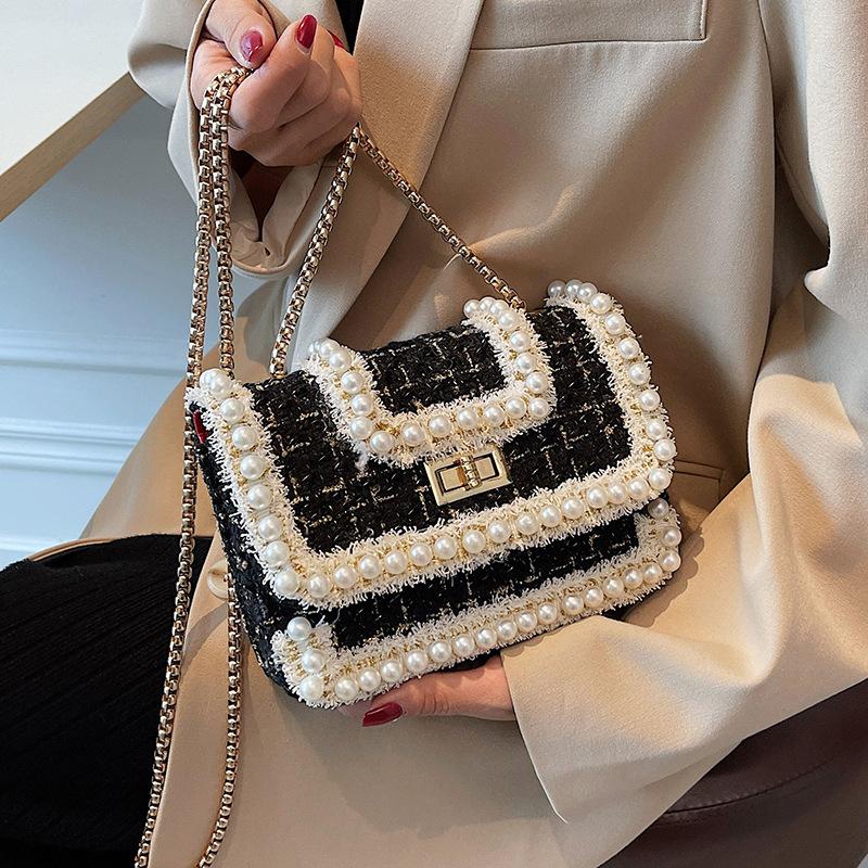 Evening Bags 2021 Autumn Ladies Elegant Fashion Flap Pearl Chain Purses Women's Designer Tweed Plaid Shoulder Crossbody Bag
Evening Bags 2021 Autumn Ladies Elegant Fashion Flap Pearl Chain Purses Women's Designer Tweed Plaid Shoulder Crossbody Bag