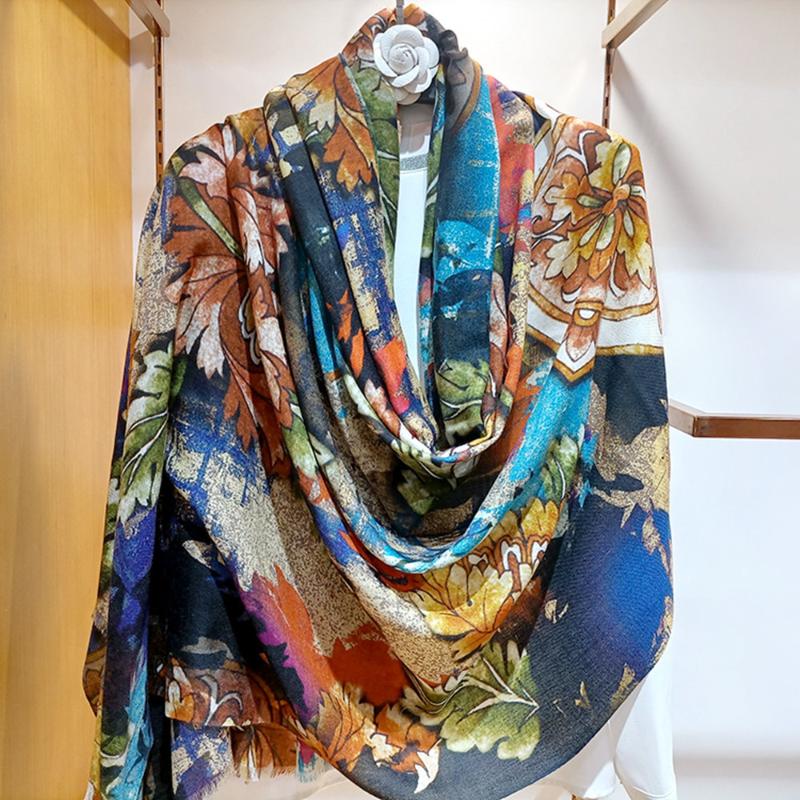 Scarves High-end Elegant Women Fashion Dazzle Chrysanthemum Oil Painting Quality Pure Cashmere Fine Beard Edge Warm Scarf Shawl
Scarves High-end Elegant Women Fashion Dazzle Chrysanthemum Oil Painting Quality Pure Cashmere Fine Beard Edge Warm Scarf Shawl