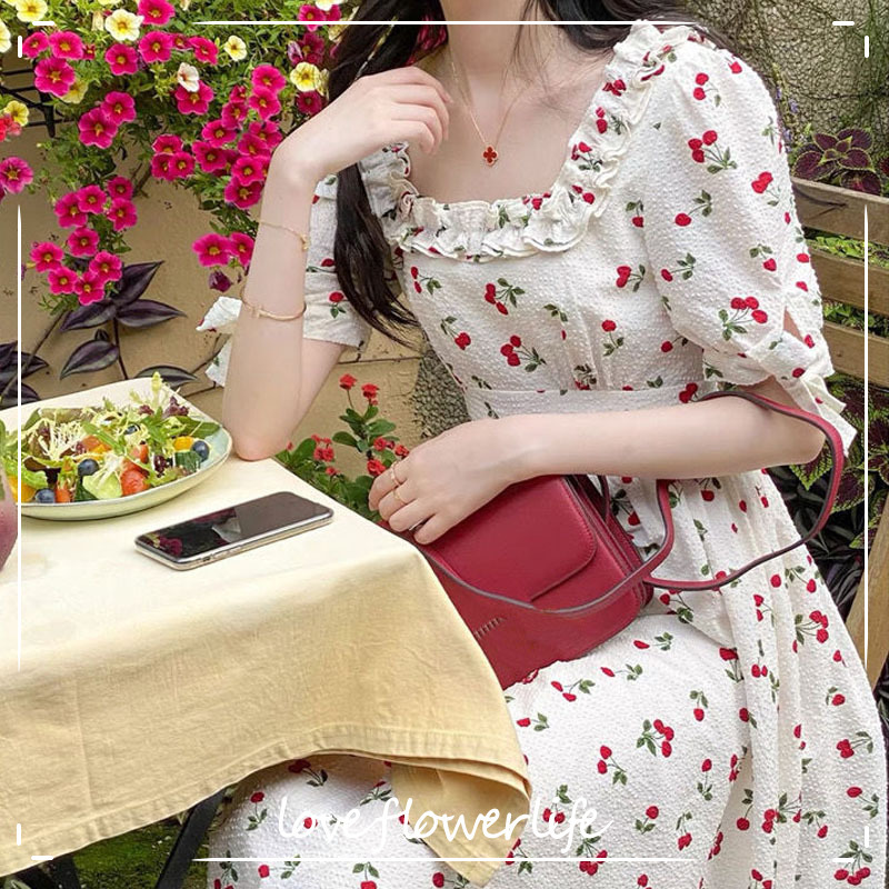 Vintage Elegant Dresses Women Square Collar Floral Dress Korean Bow Design Casual Party Midi Dress Females Summer 210521, As picture
Vintage Elegant Dresses Women Square Collar Floral Dress Korean Bow Design Casual Party Midi Dress Females Summer 210521, As picture