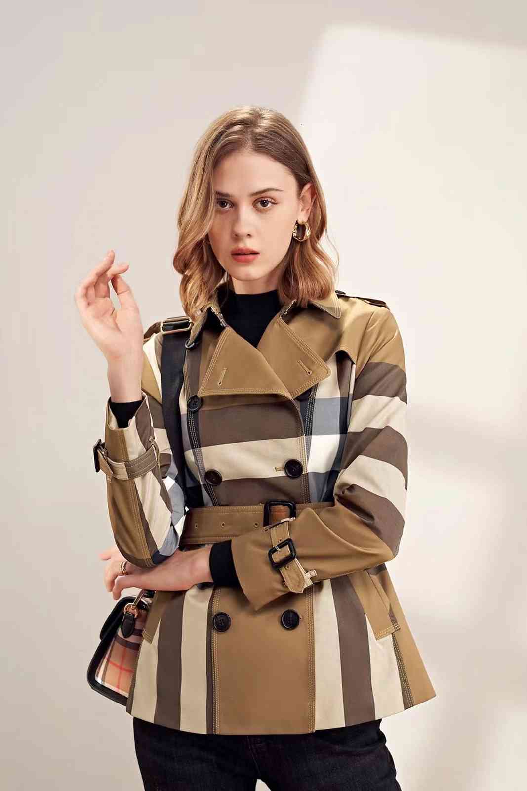 down jacket autumn 2021 temperament camel plaid windbreaker european british style belt commuter shorts b home coat, Black
down jacket autumn 2021 temperament camel plaid windbreaker european british style belt commuter shorts b home coat, Black