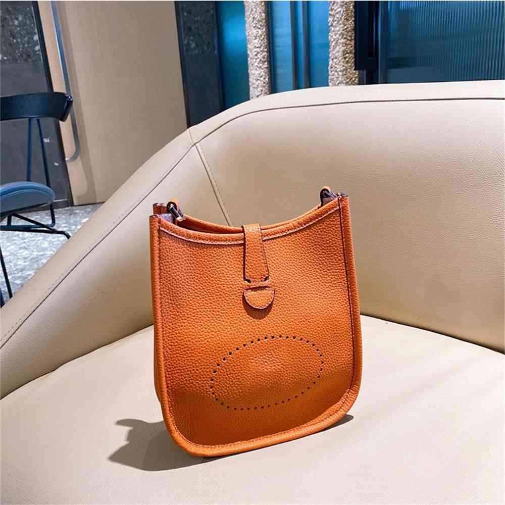 Premium Outlets 70% Off ESKA high version h hollow letter women's bag multi color splicing Single Shoulder Messenger Bag
Premium Outlets 70% Off ESKA high version h hollow letter women's bag multi color splicing Single Shoulder Messenger Bag