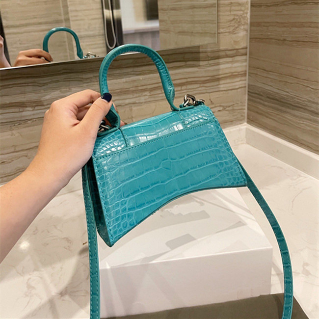 Tote Bag Classic Luxury designer Shoulder bags handbag Mini MM size Bag pink Alligator Genuine Leather handbags Clutch portable Totes Messenger crossbody, Please contact customer service.
Tote Bag Classic Luxury designer Shoulder bags handbag Mini MM size Bag pink Alligator Genuine Leather handbags Clutch portable Totes Messenger crossbody, Please contact customer service.
