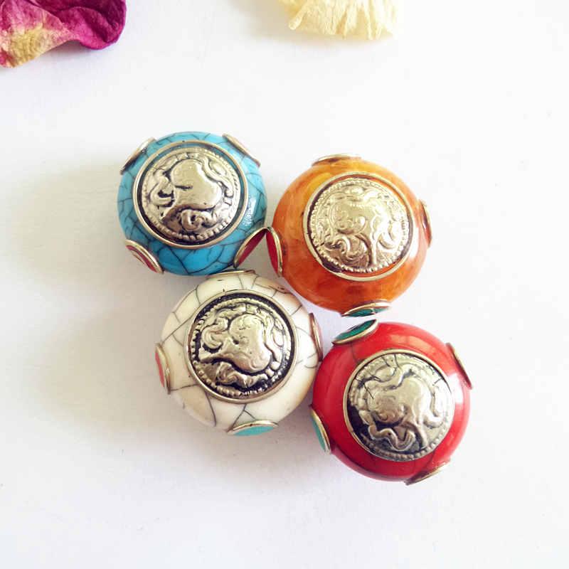 Other NBB242 Tibetan Sea Snail Amulet Beads 28mm Nepal Hand Metal Inlay Colorful Stone 2PCS
Other NBB242 Tibetan Sea Snail Amulet Beads 28mm Nepal Hand Metal Inlay Colorful Stone 2PCS