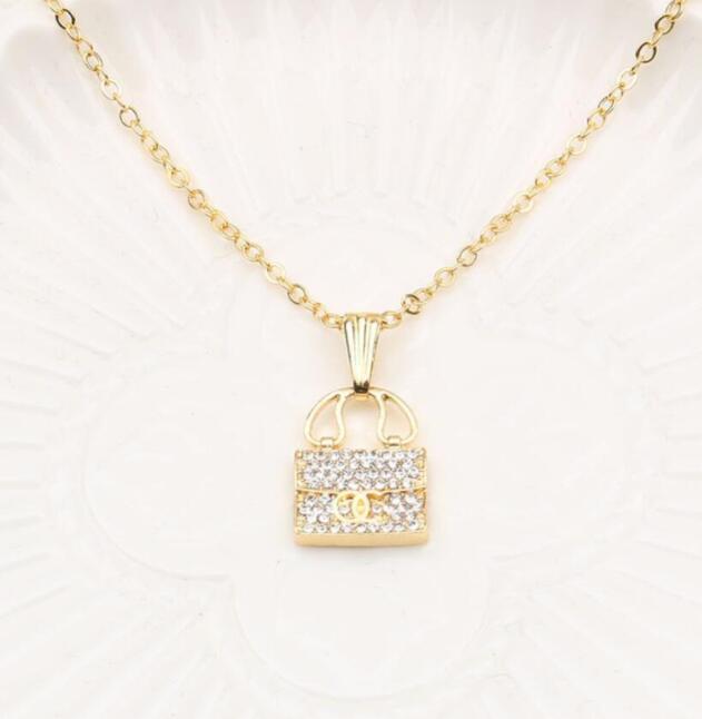 20color Luxury Designer Double Letter Pendant Necklaces Plated Crystal Pearl Rhinestone Sweater Necklace Women Wedding Party Jewerlry Accessories
20color Luxury Designer Double Letter Pendant Necklaces Plated Crystal Pearl Rhinestone Sweater Necklace Women Wedding Party Jewerlry Accessories