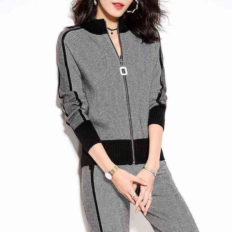 Korean Winter Ribbed printed Tracksuit 2 Piece Pant Suits For Women Knitted Long Sleeve Two Piece Set Top And Pants Suit Outwear 211118