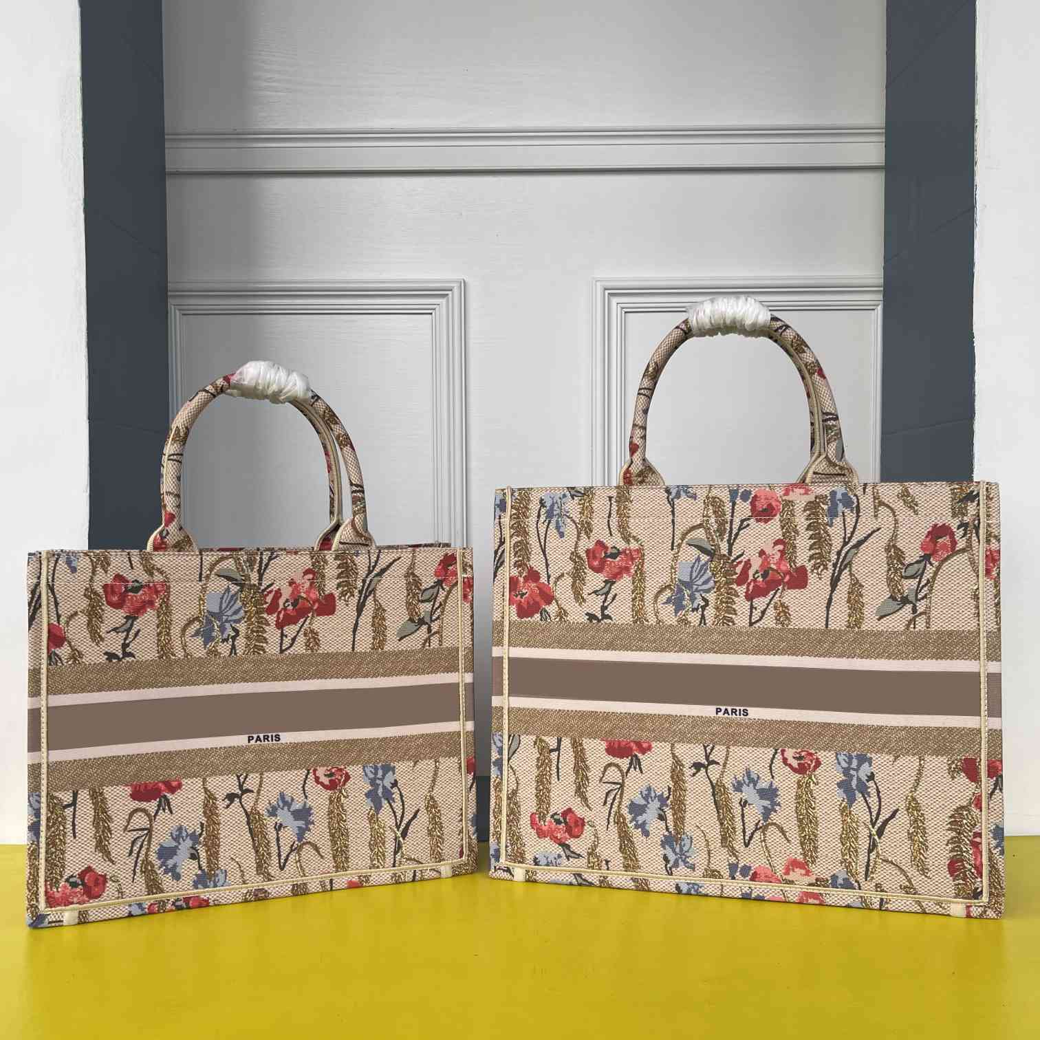 2021 large shopping bags high quality classic Embroidered Handbag Shoulder Bag designer handbag versatile gift giving recommendation, Do not buy
2021 large shopping bags high quality classic Embroidered Handbag Shoulder Bag designer handbag versatile gift giving recommendation, Do not buy