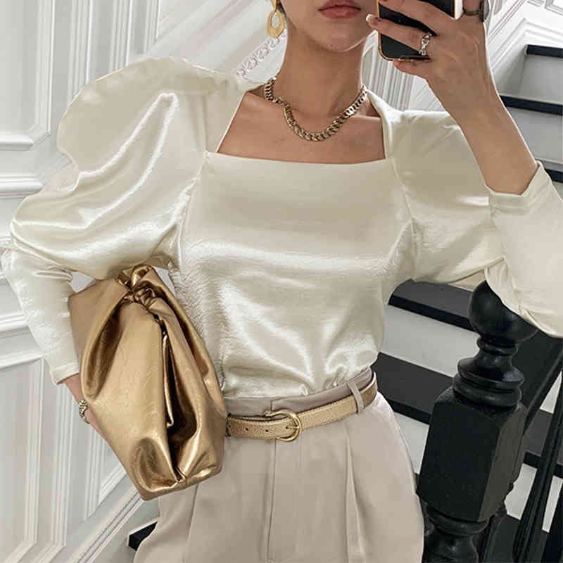 Korean Elegant Square Collar Slim Wild Bubble Long Sleeve Glossy Velvet Bottom Shirt Women White Silky Top Female 12908 210427