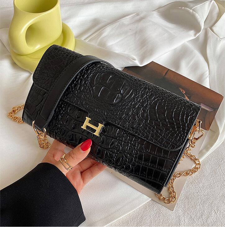 Factory wholesale leathers women shoulder bags simple atmospheric pressure flower handbags elegant crocodile womens envelope chain bag gradient leather handbag
Factory wholesale leathers women shoulder bags simple atmospheric pressure flower handbags elegant crocodile womens envelope chain bag gradient leather handbag
